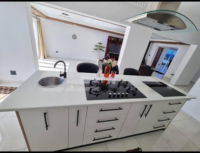 4 BEDROOM HOUSE FOR SALE IN ST HELENA VIEWS